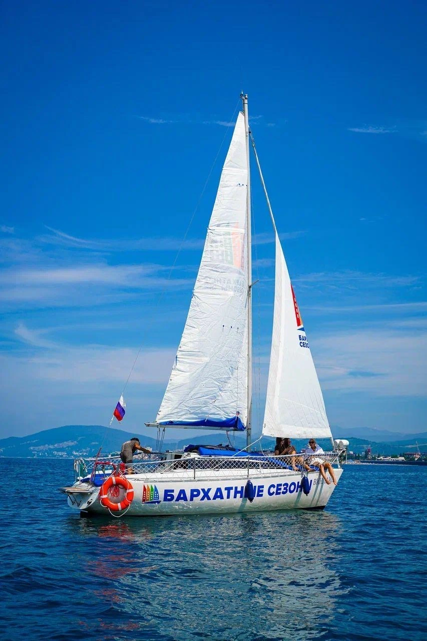 Bavaria 32