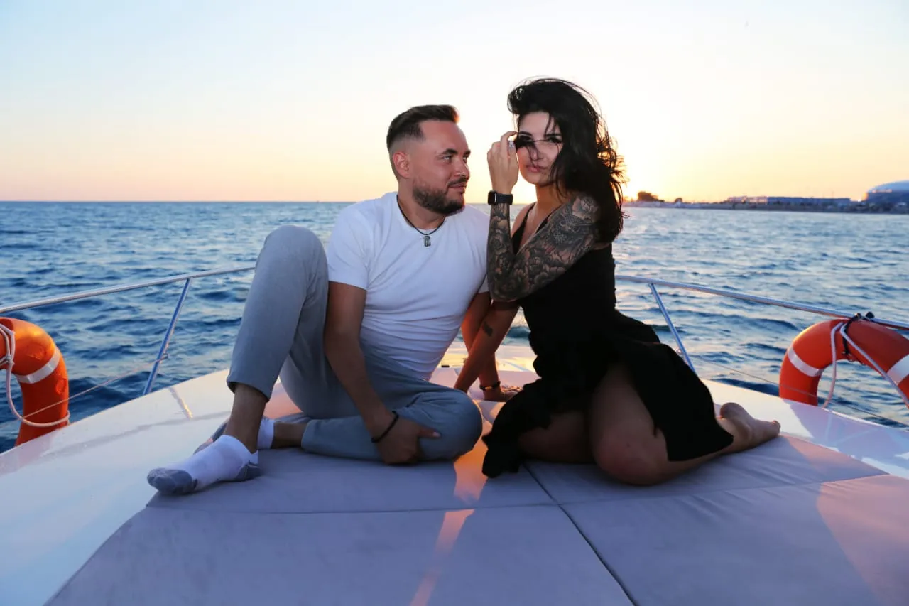 Романтическое свидание на яхте в Адлере